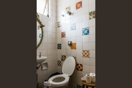 Apartamento à venda com 82m², 2 quartos e 1 vagaBanheiro de Serviço