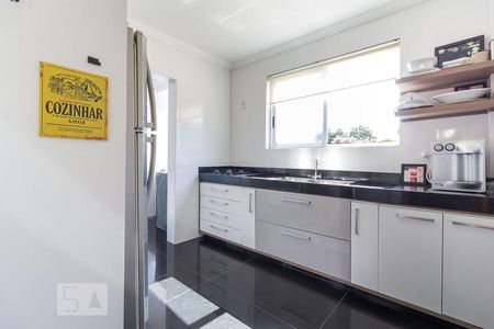 Apartamento à venda com 98m², 3 quartos e 2 vagasCozinha