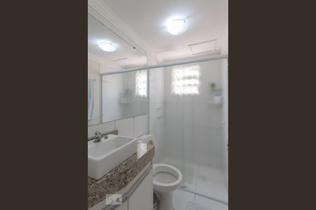 Banheiro de apartamento à venda com 1 quarto, 46m² em Vila Campos Sales, Campinas