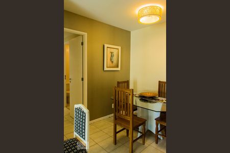 Sala de apartamento para alugar com 2 quartos, 73m² em Barra da Tijuca, Rio de Janeiro