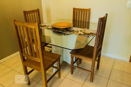 Sala de apartamento para alugar com 2 quartos, 73m² em Barra da Tijuca, Rio de Janeiro