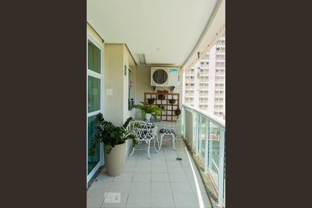 Varanda de apartamento para alugar com 2 quartos, 73m² em Barra da Tijuca, Rio de Janeiro