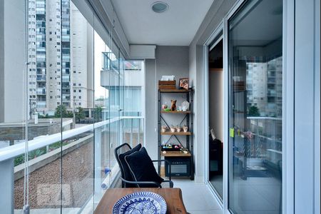 Varanda da Sala de apartamento à venda com 2 quartos, 56m² em Vila Anastácio, São Paulo