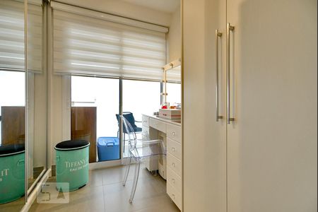Quarto 1 de apartamento à venda com 2 quartos, 56m² em Vila Anastácio, São Paulo