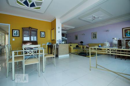 Casa à venda com 300m², 3 quartos e 4 vagasSala de Jantar