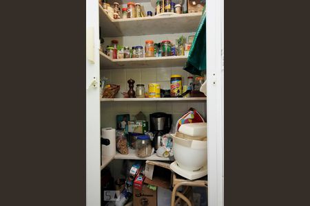 Casa à venda com 300m², 3 quartos e 4 vagasCozinha - Armários