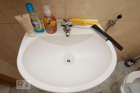 Casa à venda com 300m², 3 quartos e 4 vagasDetalhe do lavabo