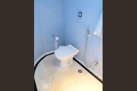 Casa à venda com 350m², 4 quartos e 3 vagasLavabo