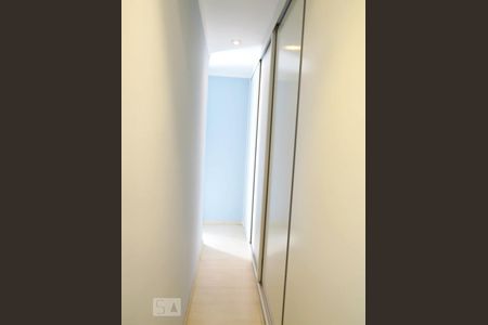 Casa à venda com 350m², 4 quartos e 3 vagasCorredor