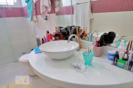 Casa à venda com 350m², 4 quartos e 3 vagasBanheiro 2