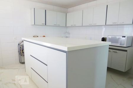 Casa à venda com 350m², 4 quartos e 3 vagasCozinha
