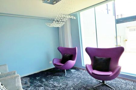 Casa à venda com 350m², 4 quartos e 3 vagasSala 