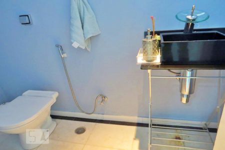 Casa à venda com 350m², 4 quartos e 3 vagasLavabo