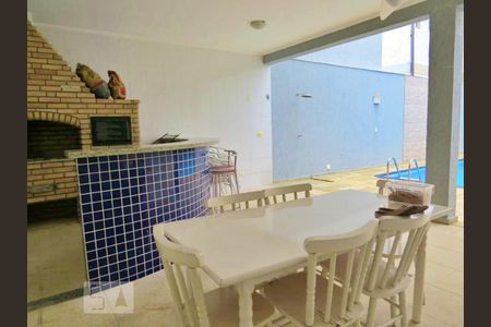 Casa à venda com 350m², 4 quartos e 3 vagasChurrasqueira