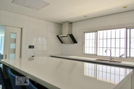 Casa à venda com 350m², 4 quartos e 3 vagasCozinha