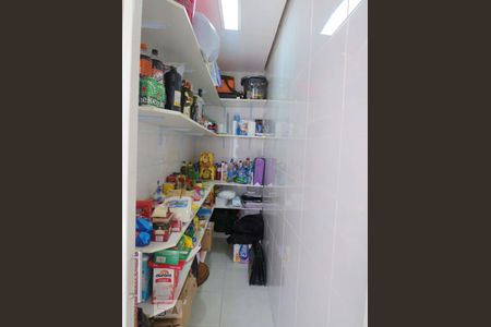 Casa à venda com 350m², 4 quartos e 3 vagasDespensa