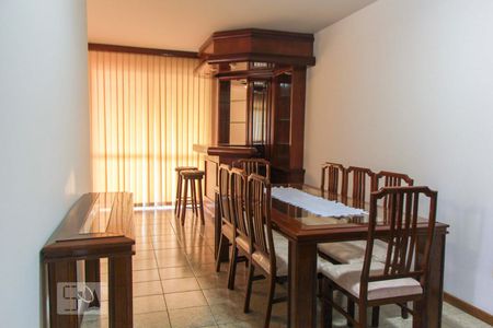 Sala de apartamento para alugar com 3 quartos, 100m² em Centro, Florianópolis