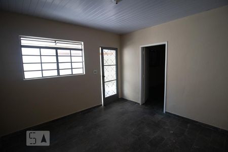 Casa para alugar com 50m², 2 quartos e sem vagaSala