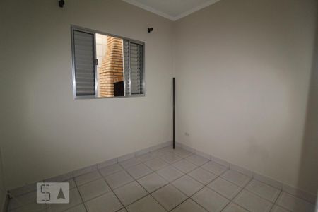 Casa para alugar com 100m², 2 quartos e 2 vagasQuarto 2