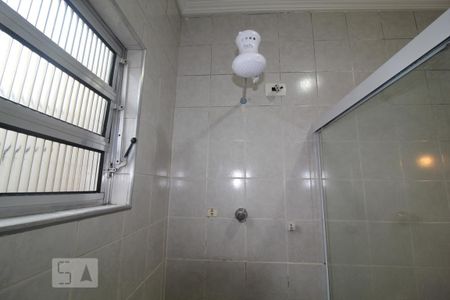 Casa para alugar com 100m², 2 quartos e 2 vagasBanheiro 1 social