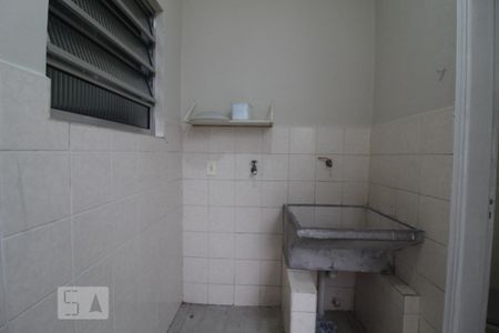 Casa para alugar com 100m², 2 quartos e 2 vagasÁrea de serviço