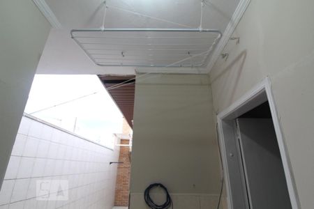 Casa para alugar com 100m², 2 quartos e 2 vagasÁrea de serviço
