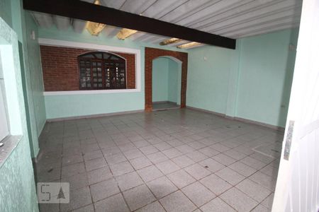 Casa para alugar com 100m², 2 quartos e 2 vagasGaragem para 2 carros