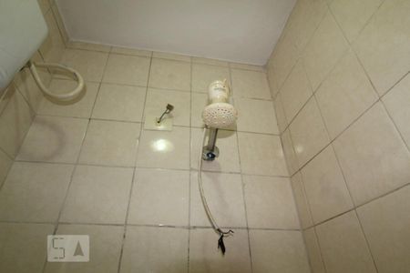 Casa para alugar com 100m², 2 quartos e 2 vagasBanheiro de serviço