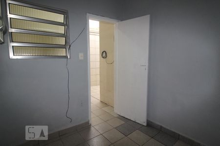 Casa para alugar com 100m², 2 quartos e 2 vagasQuarto de serviço