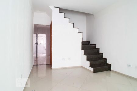 Sala  de casa de condomínio para alugar com 2 quartos, 75m² em Vila Buenos Aires, São Paulo