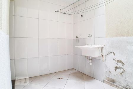 Casa de condomínio para alugar com 75m², 2 quartos e 1 vagaÁrea de Serviço