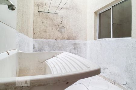 Casa de condomínio para alugar com 75m², 2 quartos e 1 vagaÁrea de Serviço