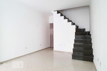 Sala  de casa de condomínio para alugar com 2 quartos, 75m² em Vila Buenos Aires, São Paulo