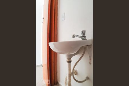 Casa de condomínio para alugar com 75m², 2 quartos e 1 vagaLavabo
