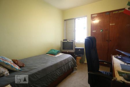 Apartamento à venda com 133m², 4 quartos e 2 vagasQuarto 2