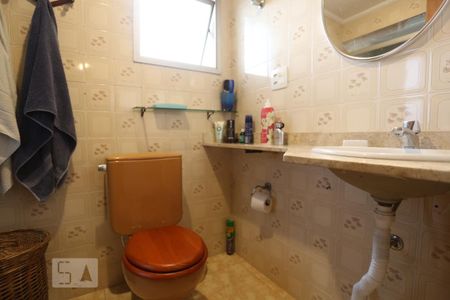 Apartamento à venda com 133m², 4 quartos e 2 vagasBanheiro Social