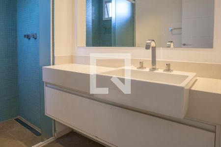 Apartamento à venda com 132m², 3 quartos e 3 vagasBanheiro da Suíte 1