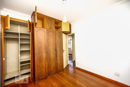 Quarto 1 de apartamento para alugar com 2 quartos, 65m² em Lagoinha, Belo Horizonte