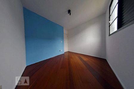 Quarto 1 de apartamento para alugar com 3 quartos, 61m² em Xaxim, Curitiba