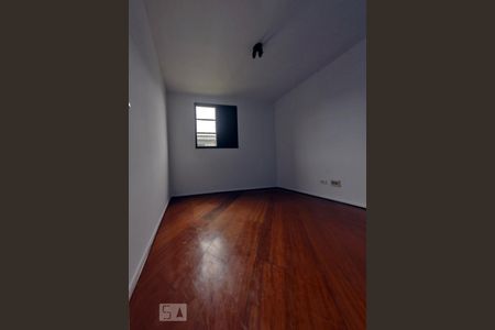 Quarto 1 de apartamento para alugar com 3 quartos, 61m² em Xaxim, Curitiba