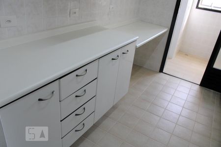 Apartamento para alugar com 82m², 3 quartos e 2 vagasCozinha - Armários