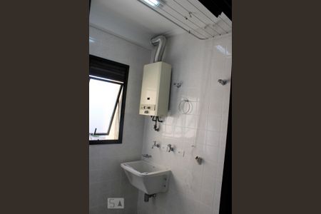 Apartamento para alugar com 82m², 3 quartos e 2 vagasDetalhe da área de serviço