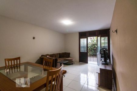 Sala de apartamento para alugar com 2 quartos, 67m² em Encruzilhada, Recife