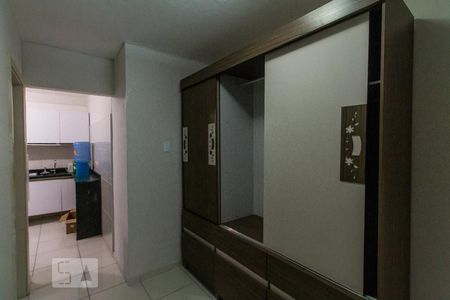 Corredor de apartamento para alugar com 2 quartos, 67m² em Encruzilhada, Recife