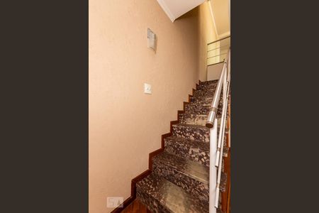 Casa à venda com 159m², 2 quartos e 3 vagasEscada