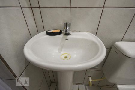 Casa para alugar com 36m², 2 quartos e sem vaga Casa para alugar com 36m², 2 quartos e sem vagaBanheiro