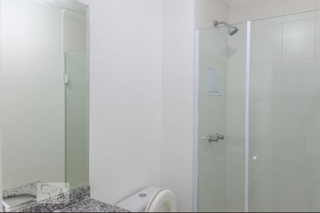 Banheiro de kitnet/studio para alugar com 1 quarto, 36m² em Jardim do Mar, São Bernardo do Campo