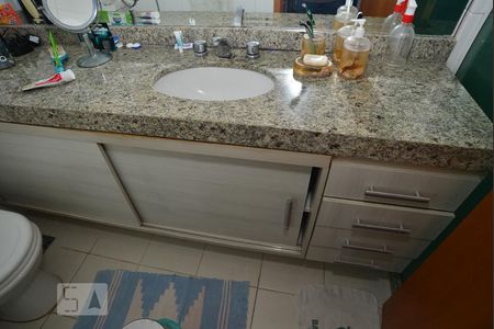 Apartamento à venda com 93m², 2 quartos e 1 vagaBanheiro Suíte