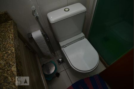 Apartamento à venda com 93m², 2 quartos e 1 vagaBanheiro Social