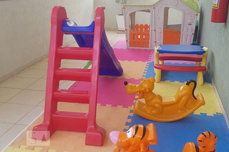 Apartamento à venda com 93m², 2 quartos e 1 vagaÁrea Comum - Playground